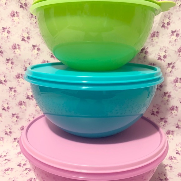 NEW TUPPERWARE BOWLS WONDERLIER 3 PIECE SET